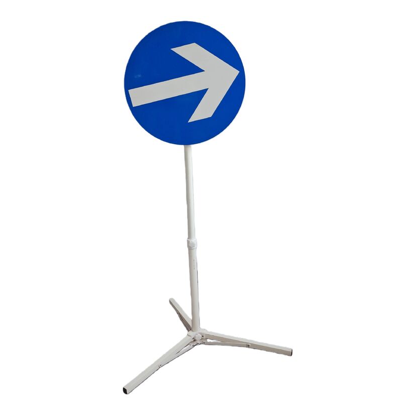 8-Directional Adjustable Reflective Traffic Sign with Engineering-Grade Film and Lightweight Aluminum Construction