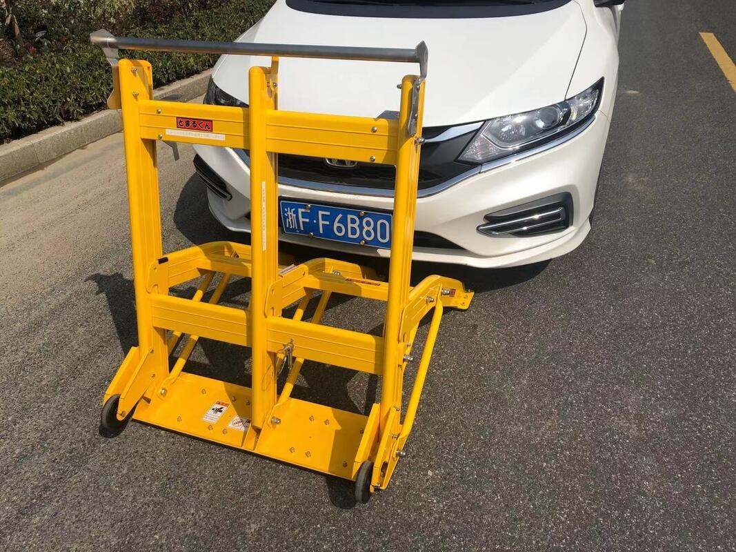 sistema di barriera veicolare mobile progettato per fornire controllo degli accessi veicolari e protezione perimetrale