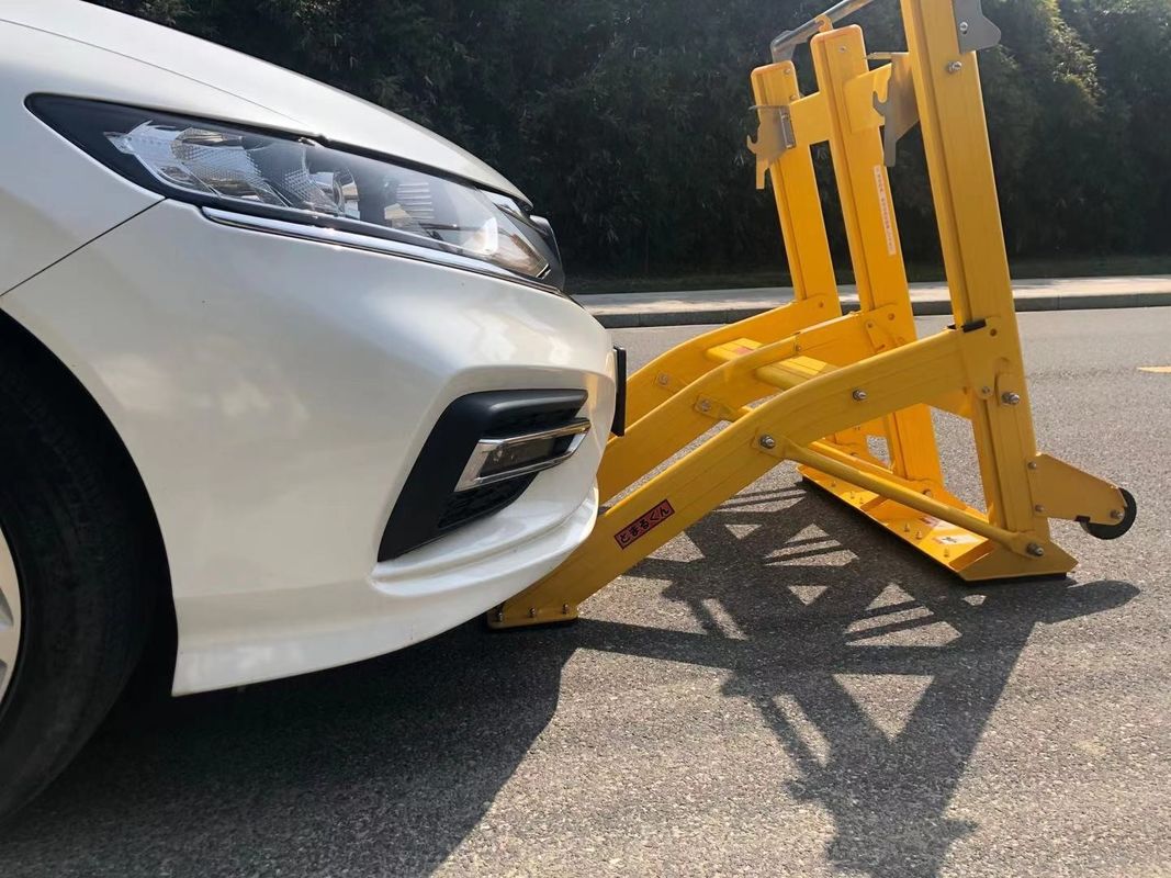 Assorbimento dello shock giallo Barricata portatile per veicoli pieghevole 25 kg per la sicurezza delle costruzioni